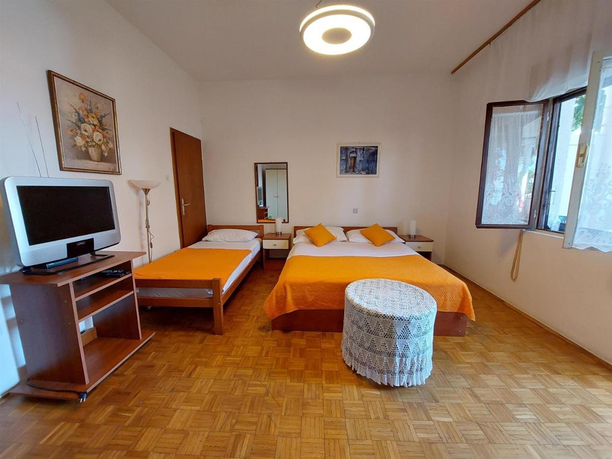 Apartments Faran Цриквеница Экстерьер фото