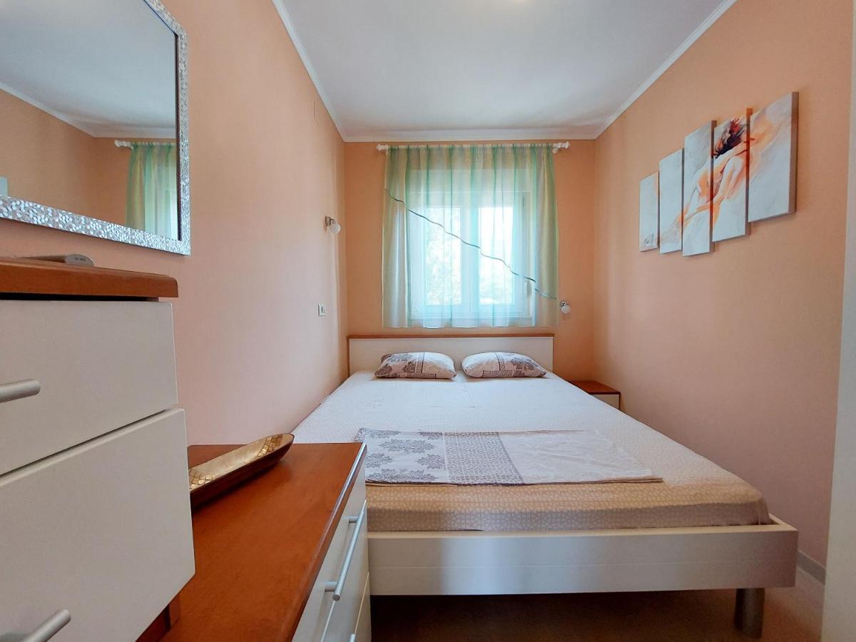Apartments Faran Цриквеница Экстерьер фото