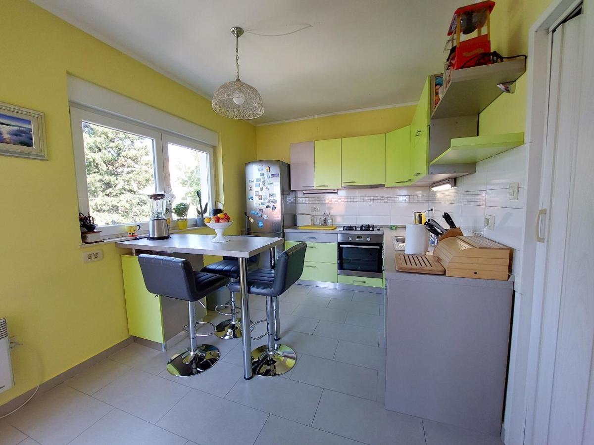 Apartments Faran Цриквеница Экстерьер фото